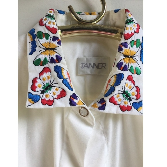 Tanner Tops - 90s Button down Butterfly Embroidered Collar L/S